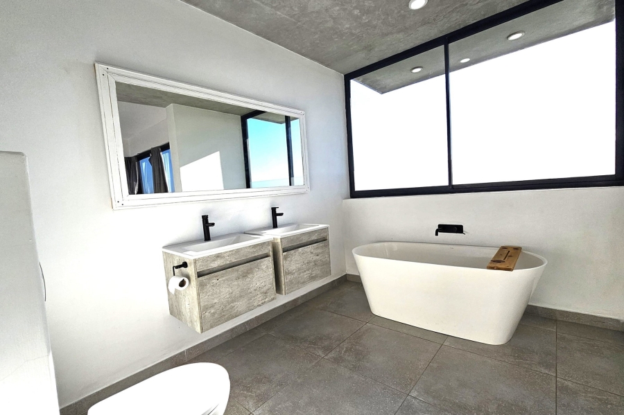 4 Bedroom Property for Sale in Blue Waters Estate Eastern Cape